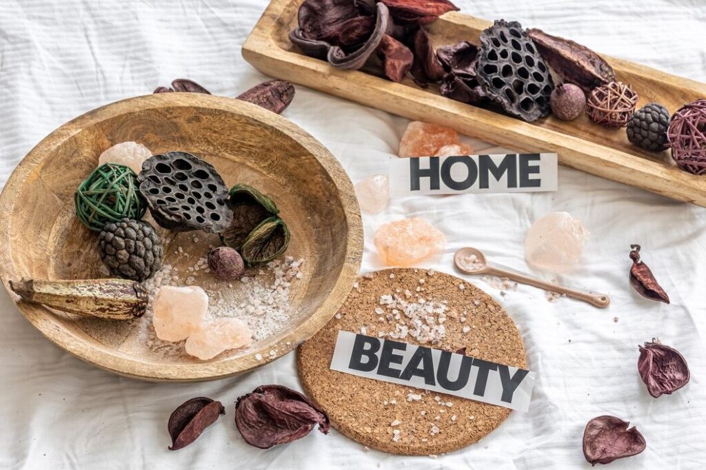 Ghar Ko Khushbudaar Rakhne Ke Totkay by DesiExpert.com