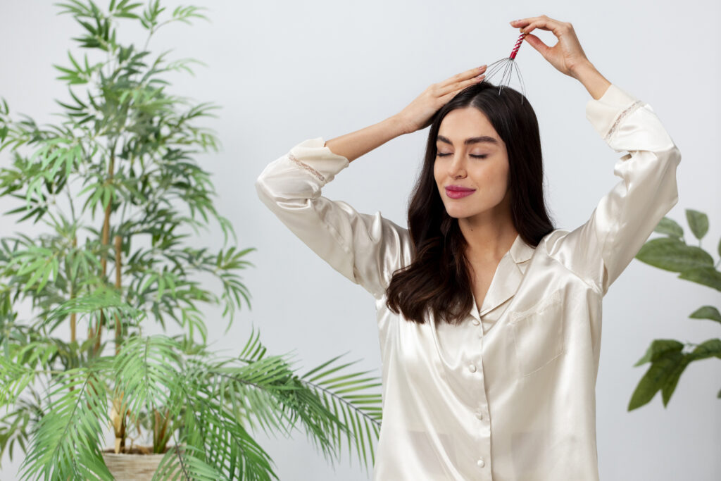 Herbal Hair Oil for Growth by DesiExpert.com